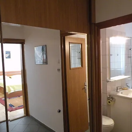 Suites Apartment *